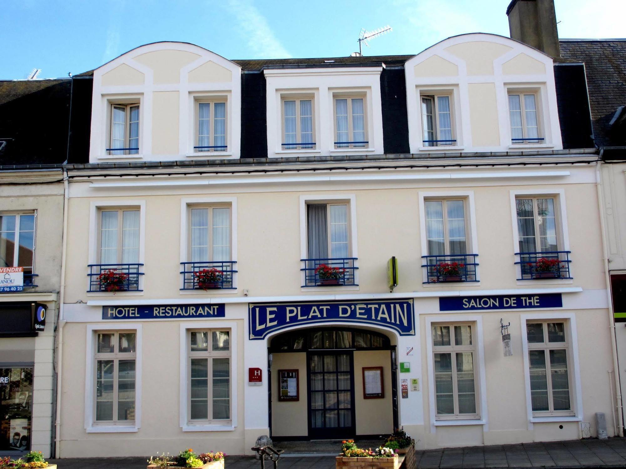 Hotel Le Plat D'Etain Brou Bagian luar foto